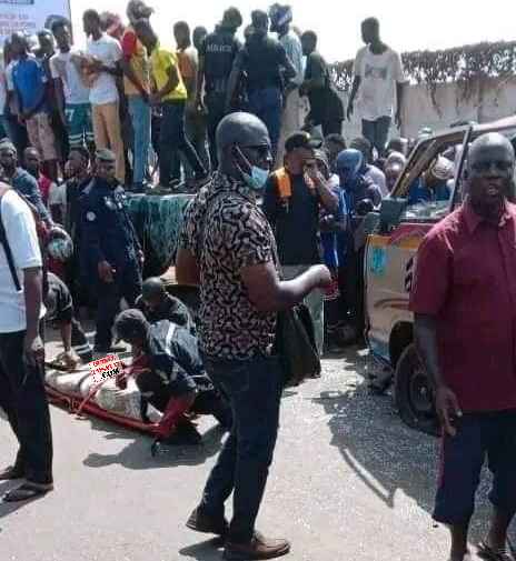 Gbessia UN MINIBUS PERCUTE UN CAMION PLUSIEURS MORTS ET BLESSÉS GRAVES