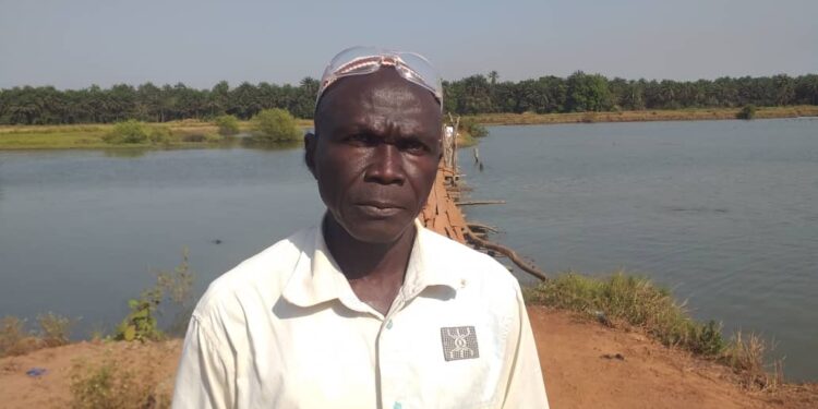 Boké : LES EAUX DE PLUIE EMPORTENT LE REMBLAYAGE DE LA CONSTRUCTION DU PONT DE KATONGORO ET DE BINTIMODIA