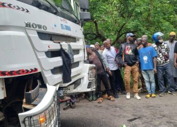 AXE -FARANAH-KISSIDOUGOU   FORDOU ENDEUILLÉ : DEUX COMMERÇANTS PERDENT LA VIE DANS UN CHOC VIOLENT