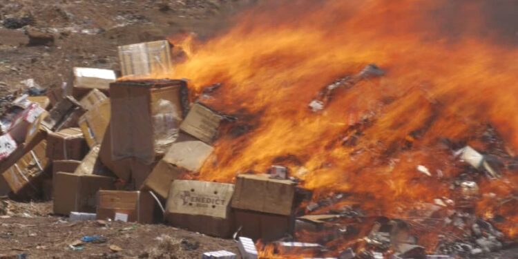 Kankan : 271 CARTONS DE PRODUITS IMPROPRES À LA CONSOMMATION INCINÉRÉS